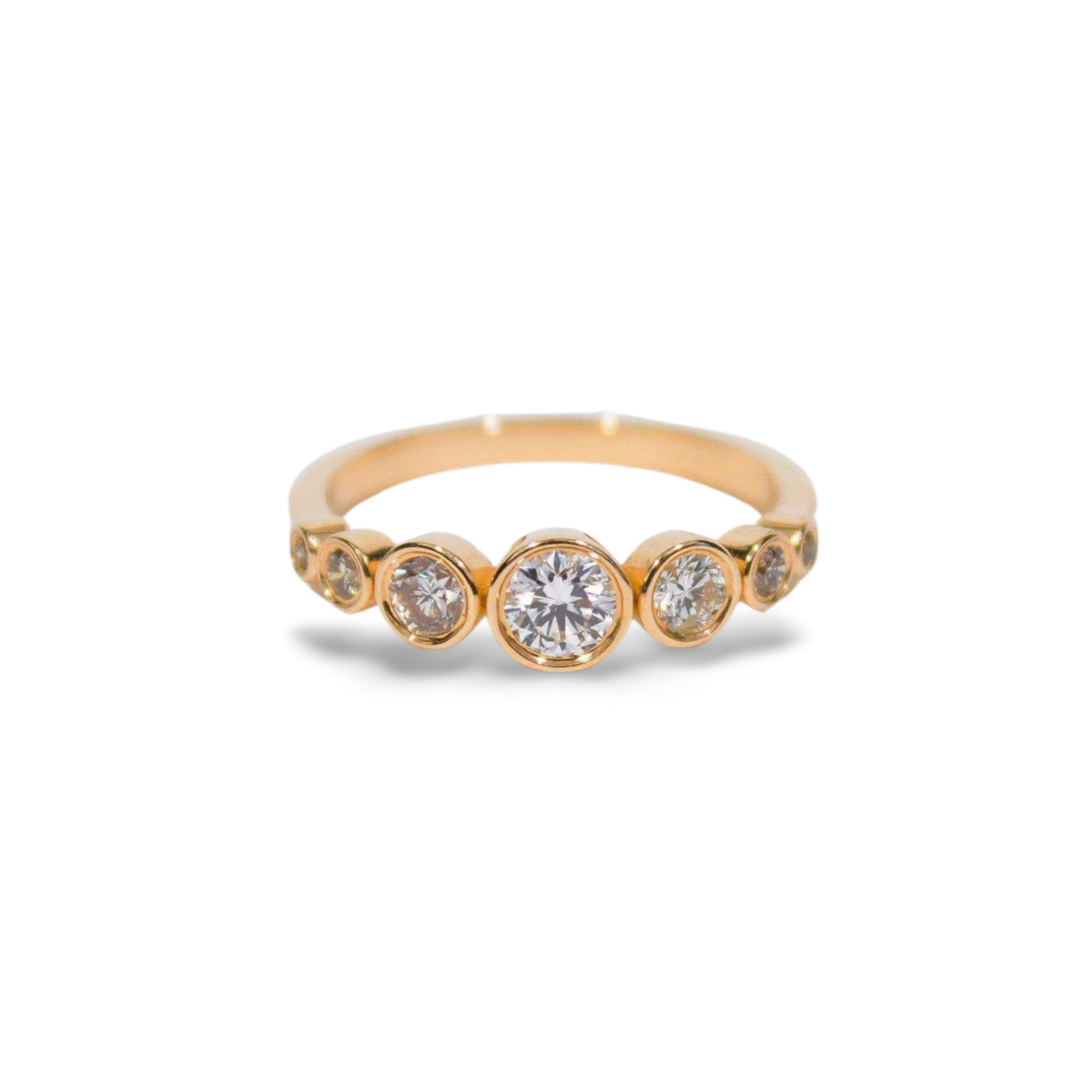 La Reina Graduated Diamond Ring