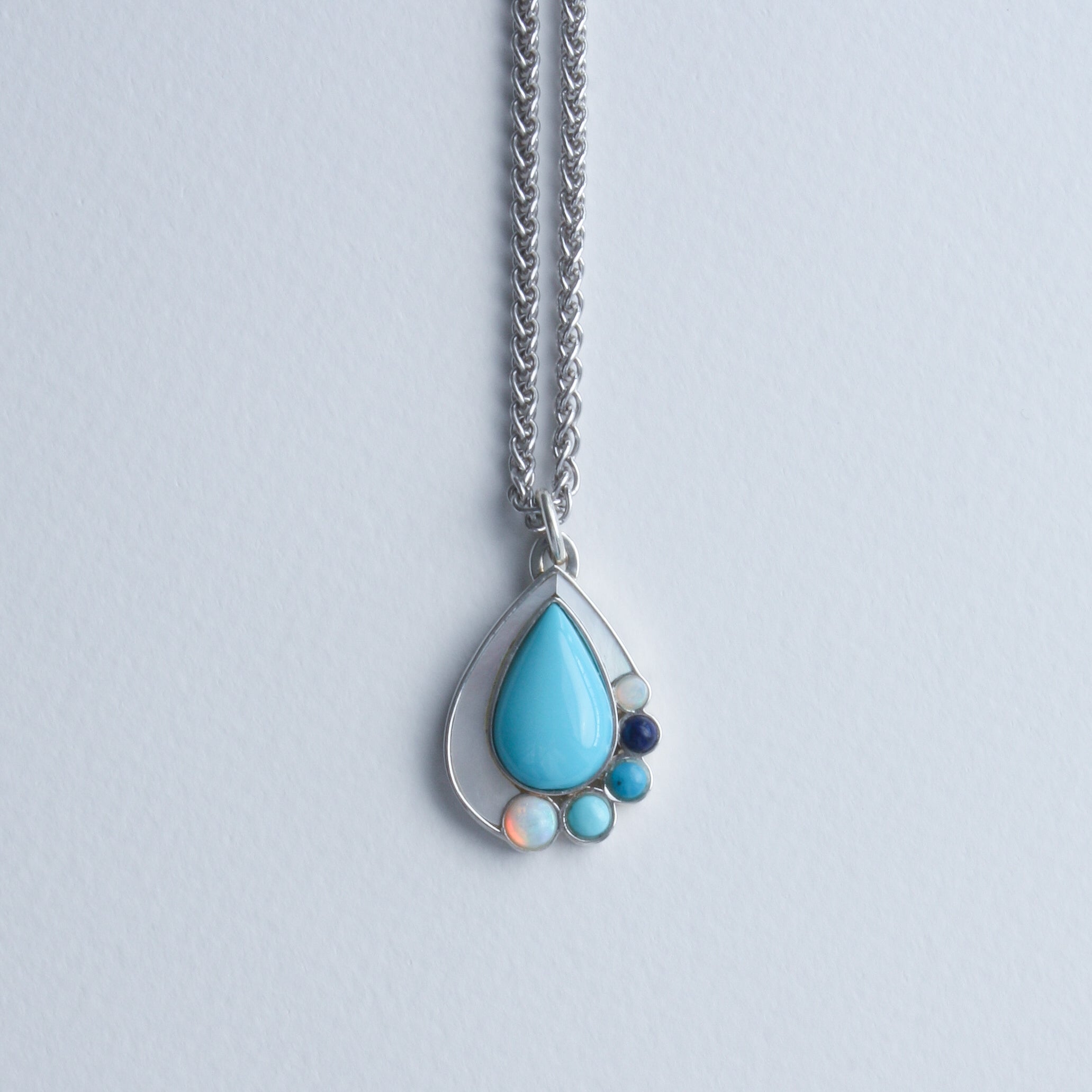 La Gota de Lluvia (Raindrop) Milagro Necklace